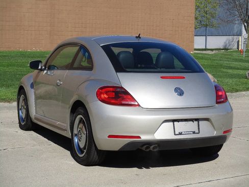 Used 2012 Volkswagen Beetle 2.5 FWD image 64