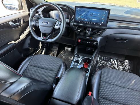Used 2023 Ford Escape ST-Line w/ Tech Pack #1 FWD image 15