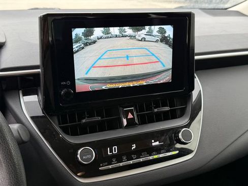 Used 2025 Toyota Corolla LE w/ Carpet Mat Package (TMS) FWD image 19