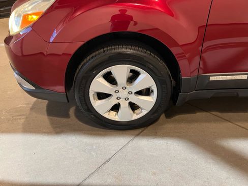 Used 2011 Subaru Outback 2.5i Premium image 43