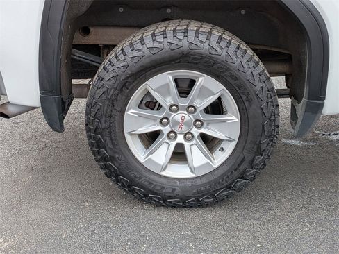 Used 2022 GMC Sierra 1500 SLE image 22