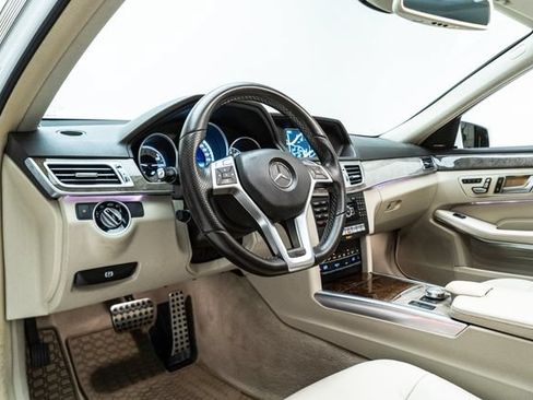 Used 2014 Mercedes-Benz E 350 4MATIC Wagon image 23