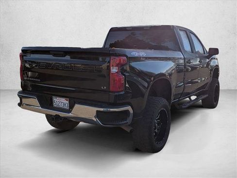 Used 2020 Chevrolet Silverado 1500 LT w/ Trailering Package image 4