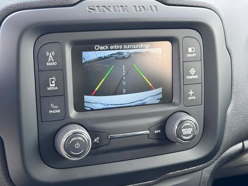 Used 2016 Jeep Renegade 75th Anniversary AWD/4WD image 17