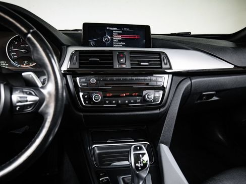 Used 2014 BMW 435i Convertible RWD image 19