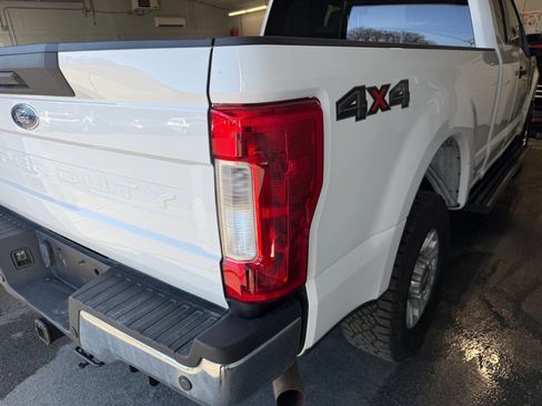 Used 2021 Ford F350 XLT w/ Camper Package image 5