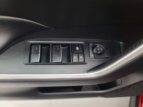 Used 2025 Toyota RAV4 XLE image 25