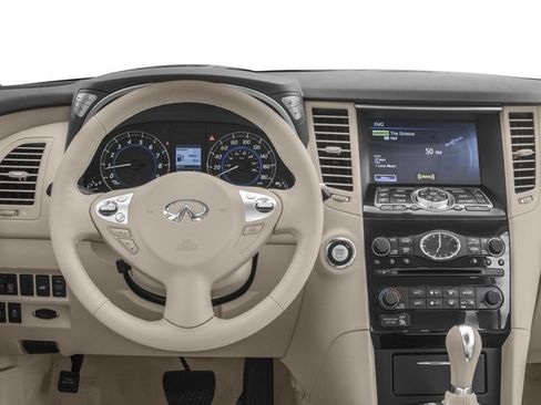 Used 2017 INFINITI QX70 AWD w/ Premium Package image 10