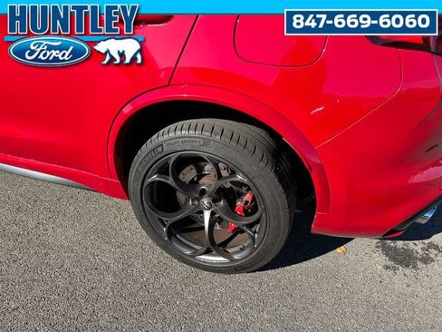 Used 2022 Alfa Romeo Stelvio Quadrifoglio w/ Active Assist Plus Package image 8