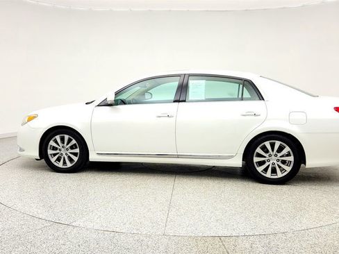 Used 2012 Toyota Avalon Limited FWD image 8
