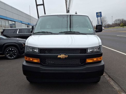 New 2025 Chevrolet Express 2500 Extended image 2
