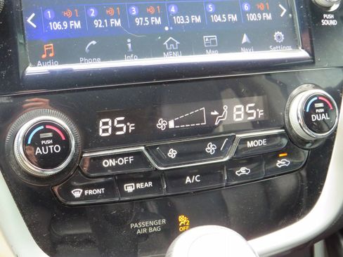 Used 2017 Nissan Murano SL image 22