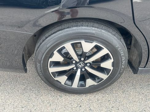 Used 2025 Honda Odyssey EX-L image 44