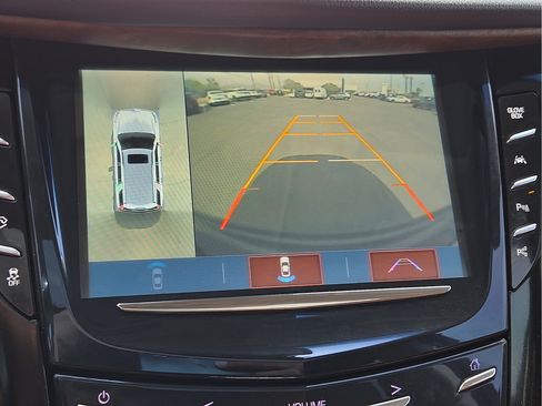 Used 2020 Cadillac Escalade Premium Luxury AWD/4WD image 17