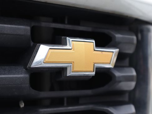 Used 2019 Chevrolet Silverado 1500 Custom image 33