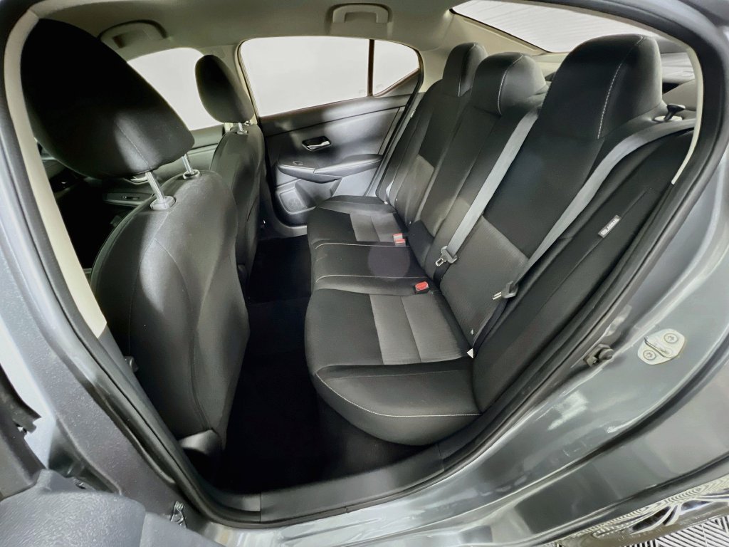 Used 2022 Nissan Sentra SV FWD image 22