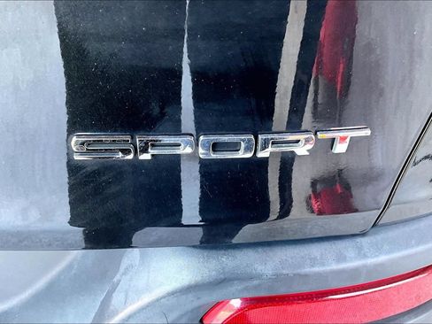 Used 2016 Jeep Cherokee Sport w/ Cold Weather Group FWD image 24