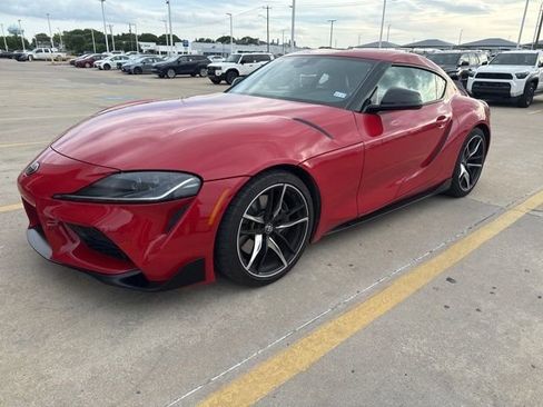 Used 2022 Toyota Supra w/ Safety & Technology Package RWD image 2