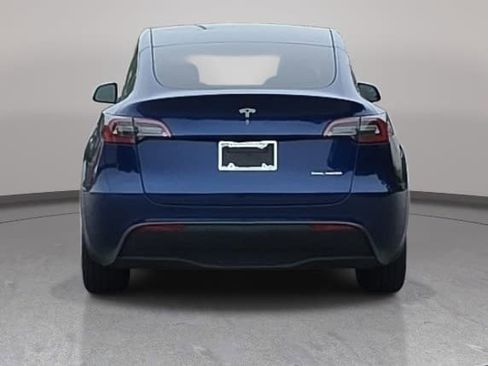 Used 2022 Tesla Model Y Long Range AWD/4WD image 6