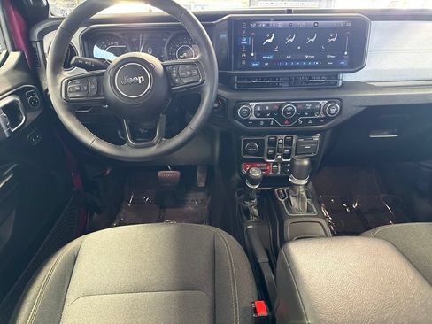 Used 2024 Jeep Gladiator Sport AWD/4WD image 14