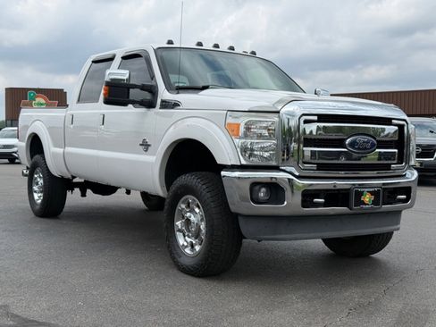 Used 2013 Ford F250 Lariat w/ Lariat Ultimate Pkg AWD/4WD image 2