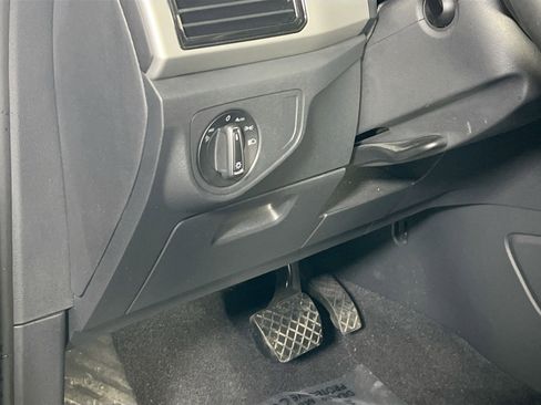 Used 2022 Volkswagen Atlas SE image 10