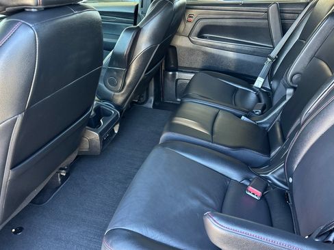Certified 2025 Honda Odyssey Sport-L image 18