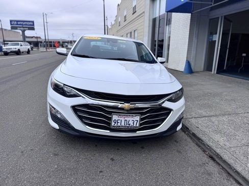 Used 2023 Chevrolet Malibu LT image 4