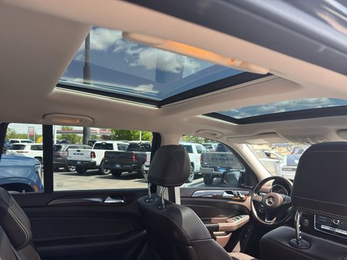 Used 2019 Mercedes-Benz GLS 450 4MATIC image 14