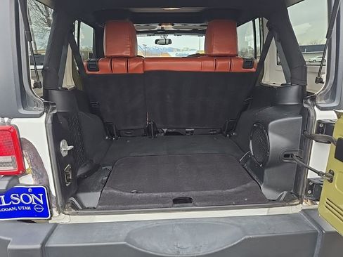 Used 2013 Jeep Wrangler Unlimited Rubicon w/ Connectivity Group image 22