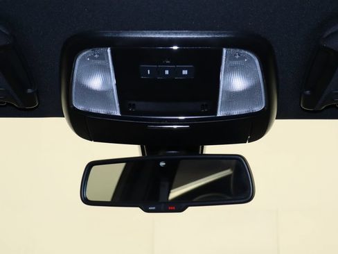Used 2023 Dodge Charger R/T w/ Blacktop Package RWD image 23