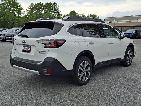 Used 2020 Subaru Outback Touring AWD/4WD image 5