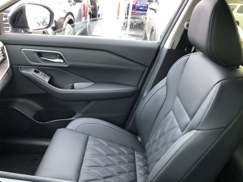 New 2026 Nissan Rogue Platinum w/ Platinum Premium Package image 32