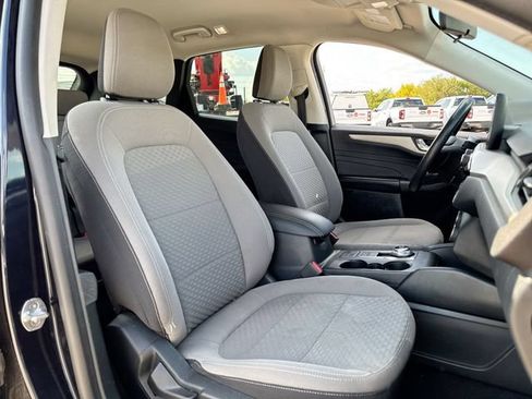 Used 2021 Ford Escape SE w/ SE Sport Appearance Package FWD image 23