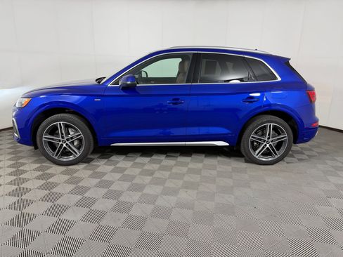 Used 2023 Audi Q5 e Premium Plus w/ Premium Plus Package AWD/4WD image 2