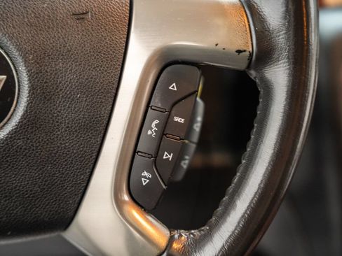 Used 2011 Chevrolet Suburban LTZ AWD/4WD image 25
