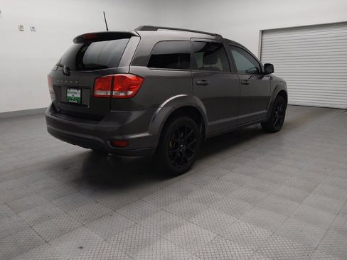 Used 2019 Dodge Journey SE w/ Blacktop Package image 9