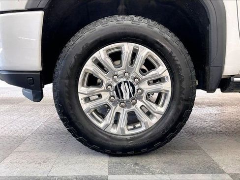 Used 2023 GMC Sierra 2500 Denali w/ Denali Ultimate Package image 8