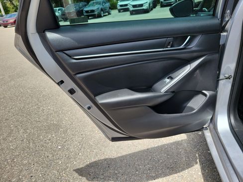 Used 2019 Honda Accord Sport image 14