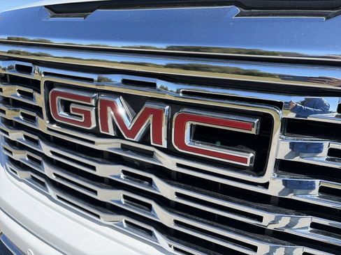Certified 2024 GMC Sierra 1500 Denali w/ Denali Reserve Package image 36