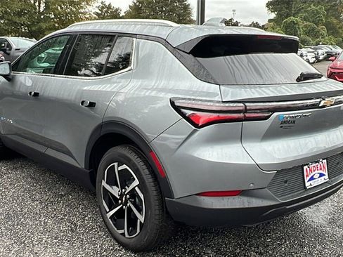 New 2026 Chevrolet Equinox EV LT image 7