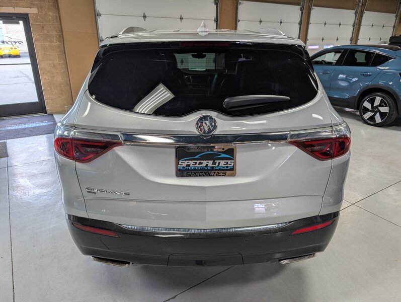 Used 2022 Buick Enclave Premium AWD/4WD image 9