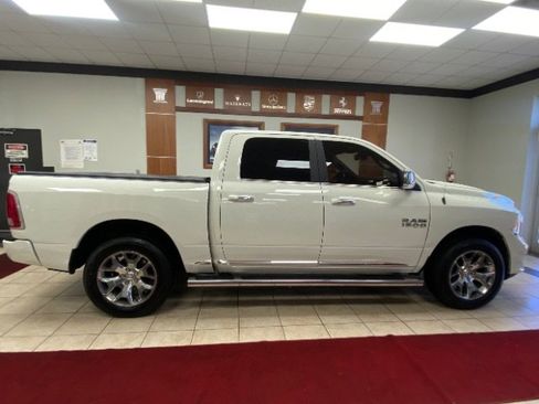 Used 2017 RAM 1500 Limited image 4