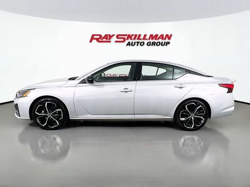Used 2023 Nissan Altima 2.5 SR image 4
