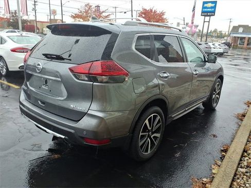 Used 2020 Nissan Rogue SL w/ Premium Package image 24