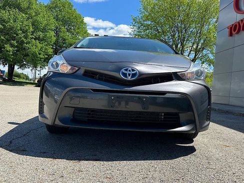 Certified 2017 Toyota Prius V Two FWD image 10