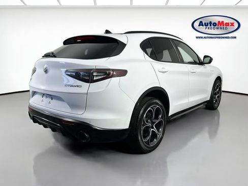 Used 2024 Alfa Romeo Stelvio Veloce AWD/4WD image 5