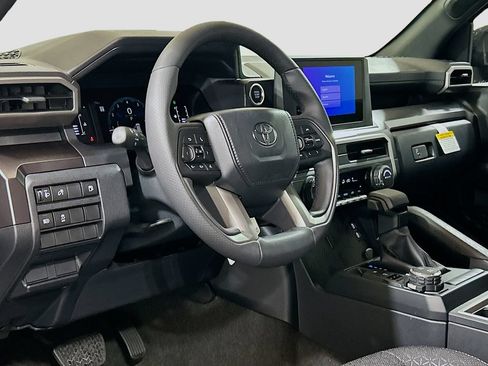 New 2026 Toyota 4Runner SR5 AWD/4WD image 9