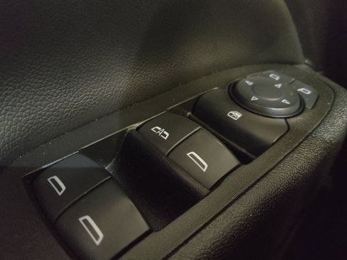 Used 2023 Chevrolet Equinox LT AWD/4WD image 27