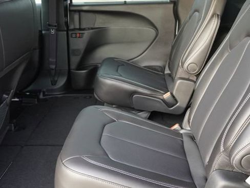 New 2026 Chrysler Voyager LX FWD image 13